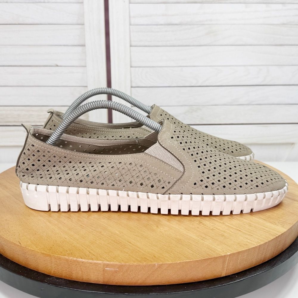 Skechers Sepulveda Blvd Perforated Faux‎ Suede Slip On Loafer Shoes Tan 11